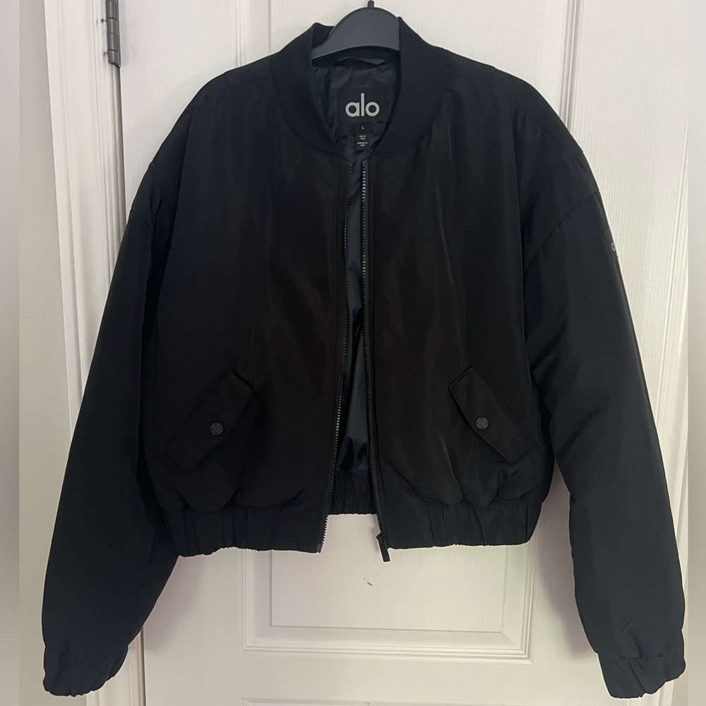 ALO Cropped BreakLine Black Bomber Jacket size Large - Picture 2 of 6